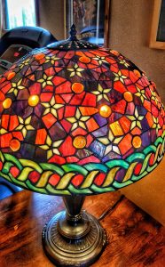 Stars-and-globes stained glass lamp--jscottmcelroy.com